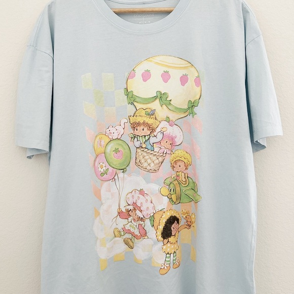 NEW Strawberry Shortcake Oversized Graphic Tee - Picture 5 of 6